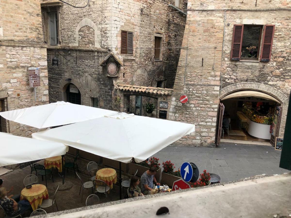 Ferienwohnung La Casa Dell'Artista Assisi Exterior foto